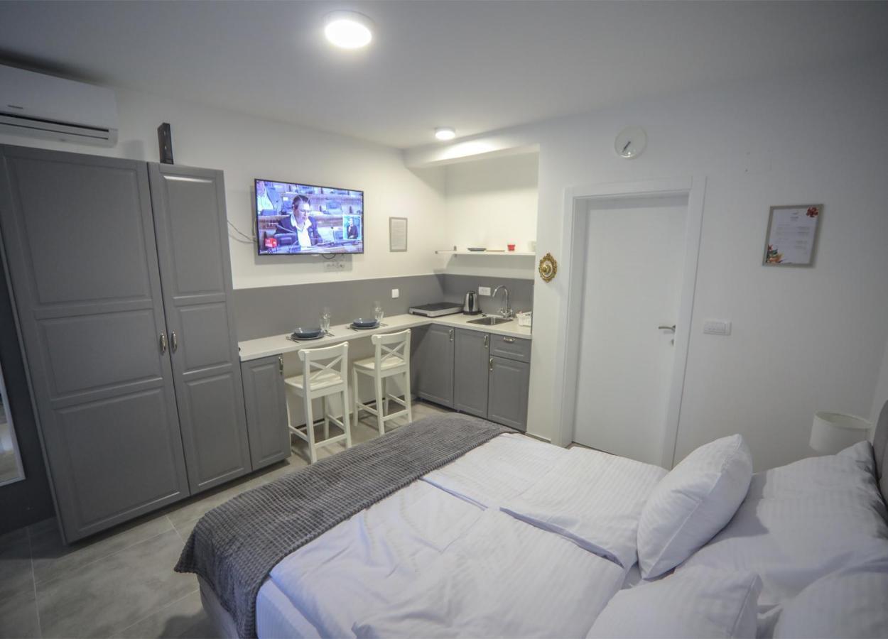 Ferienwohnung Code Srebrno Jezero Veliko Gradište Exterior foto